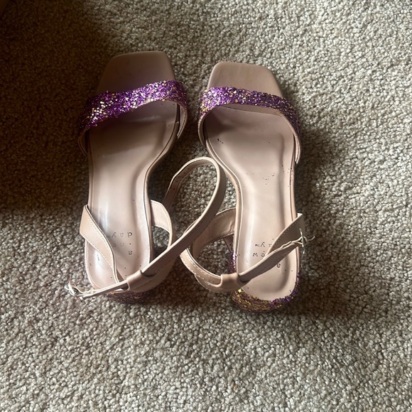 DYO Sandles from target! - Picture 1 of 4